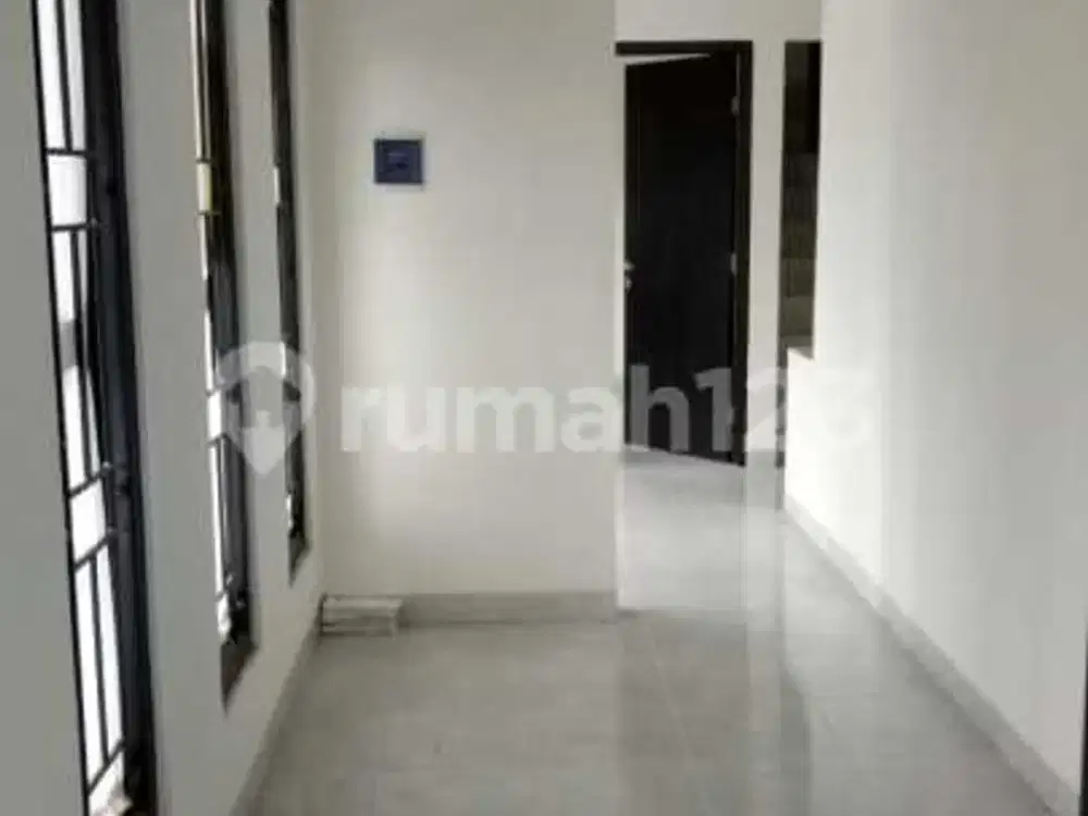 Rumah Siap Huni 2 Lantai di Tamansari Hill