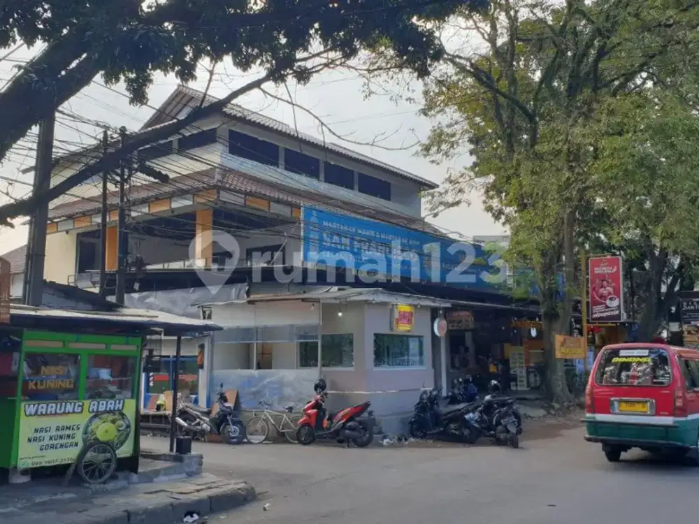 Rumah 3 Lantai Bagus Shm Hadap Timur Di Burangrang Kota Bandung
