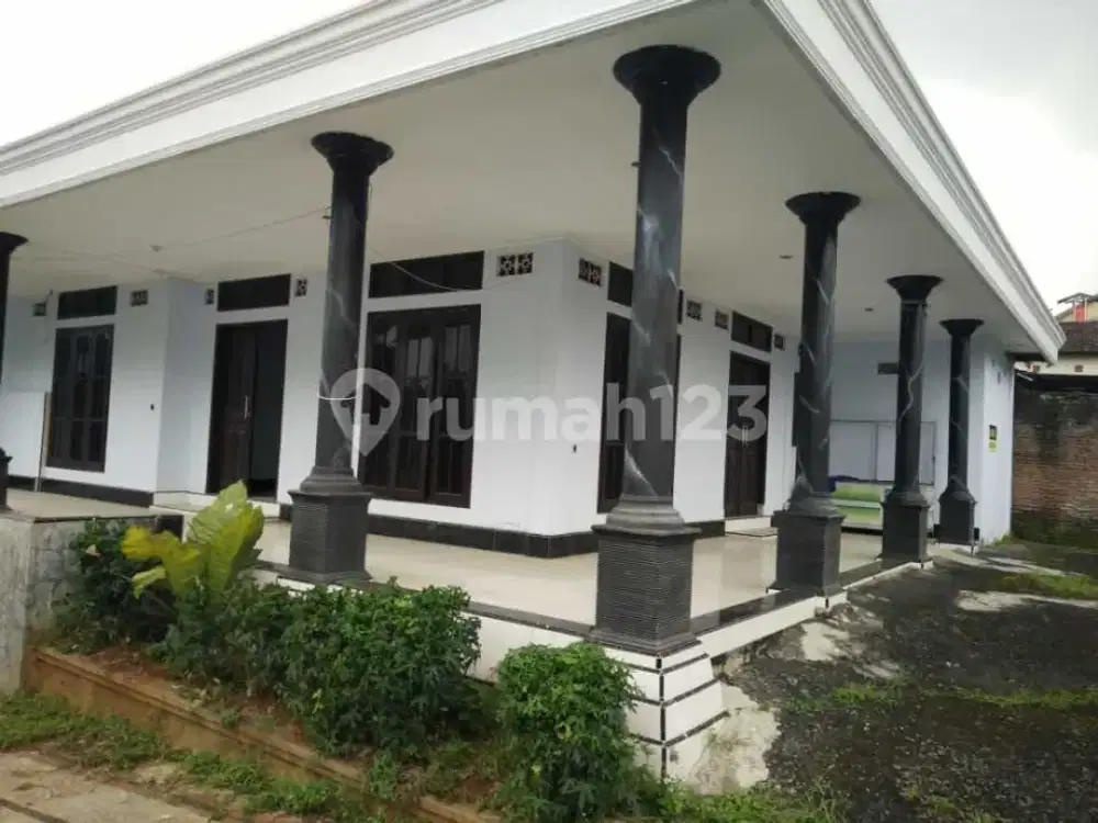 Rumah konsep kost2an di Srondol Semarang atas