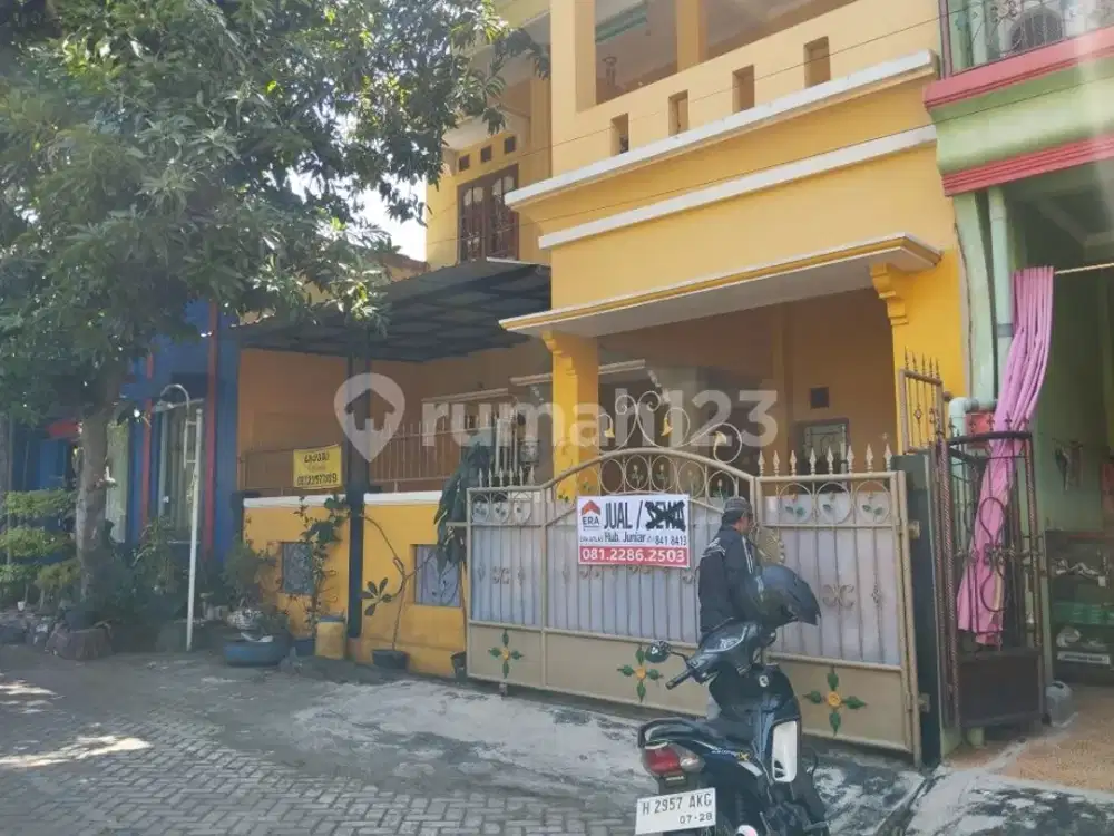 Rumah 2 lantai di perumahan Plamongan Indah cocok untuk hunian dan usaha