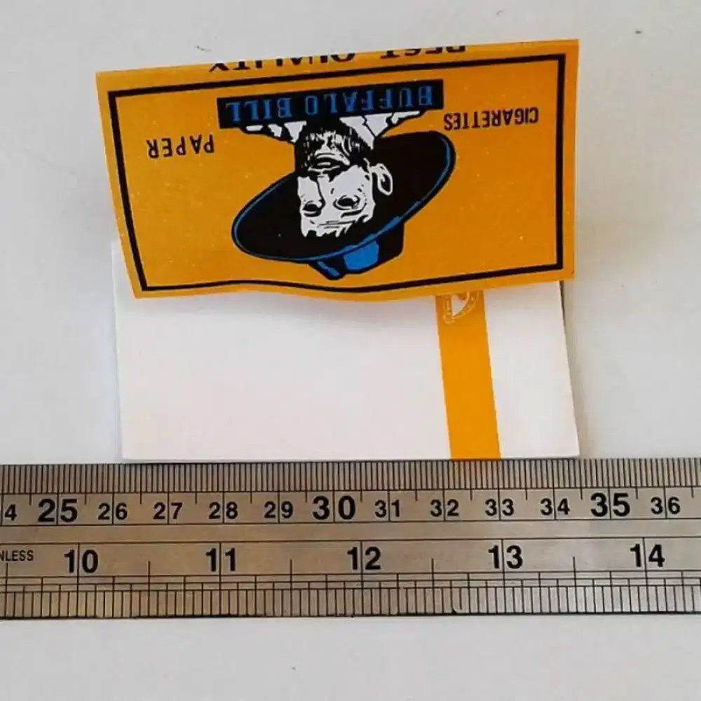 Kertas koboi Buffalo Bill kuning