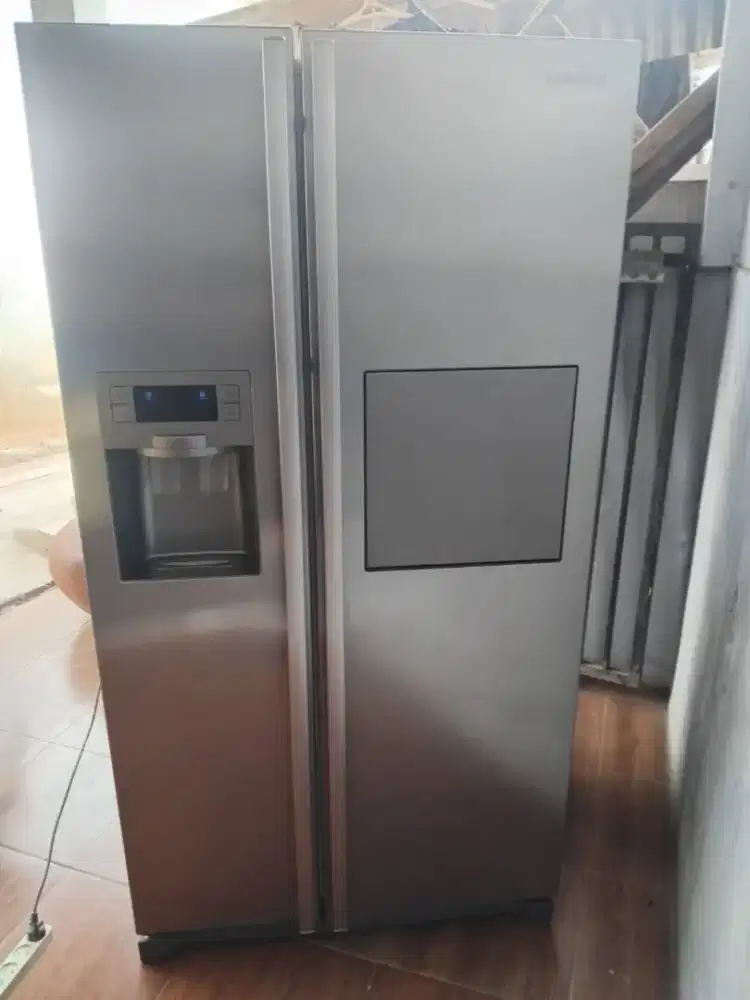 Kulkas samsung 2 pintu side by side