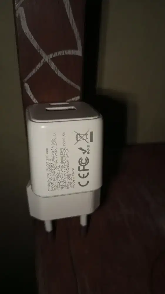 “iT Plug 30W, kepala charger saja, normal, tanpa kabel.”