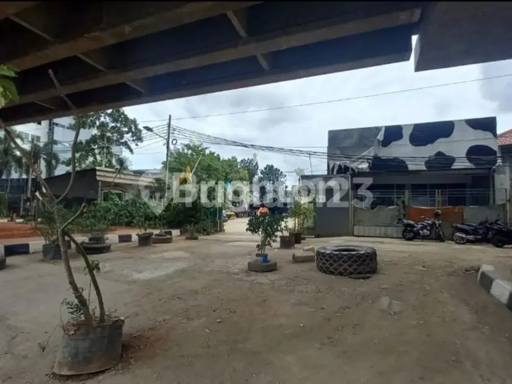 TANAH PINGGIR JALAN RAYA DI PANJAITAN JAKARTA TIMUR, COCOK UNTUK RESTAURAN, SUPERMARKET, CARWASH, GUDANG ALAT2 BERAT (KODE RMRG 2647)