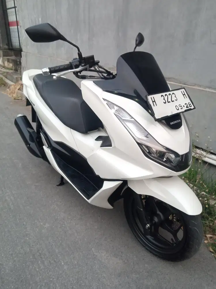 Honda PCX 160 2023 Putih