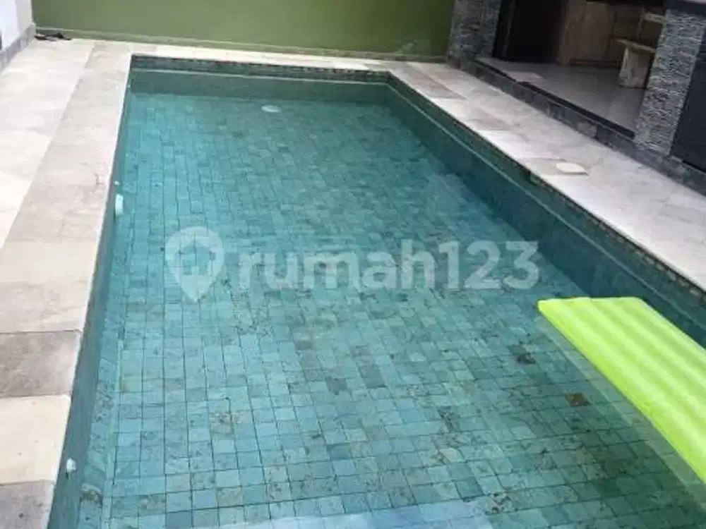 Luxury Villa Fully Furnished di Jimbaran, Kolam Renang Pribadi