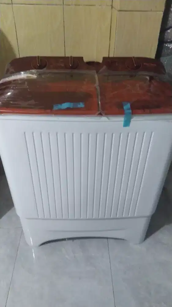Mesin cuci polytron PWM8072