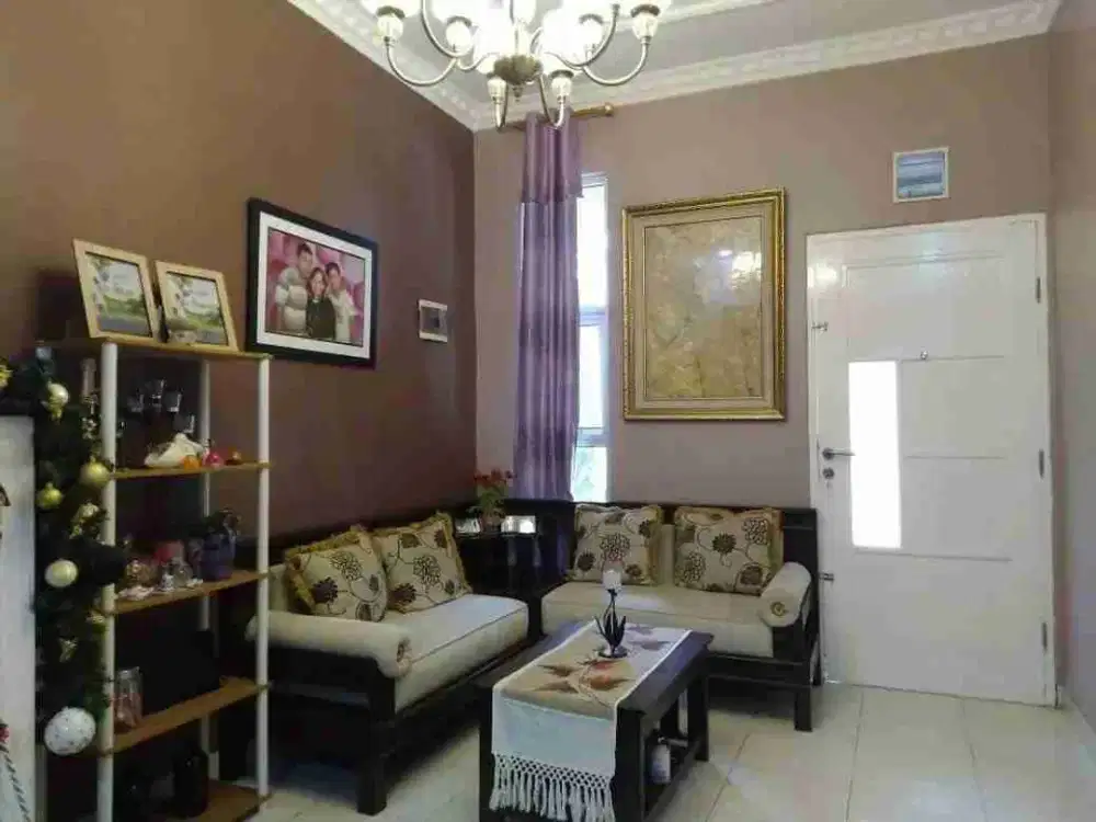 Rumah siap huni di palem semi karawaci