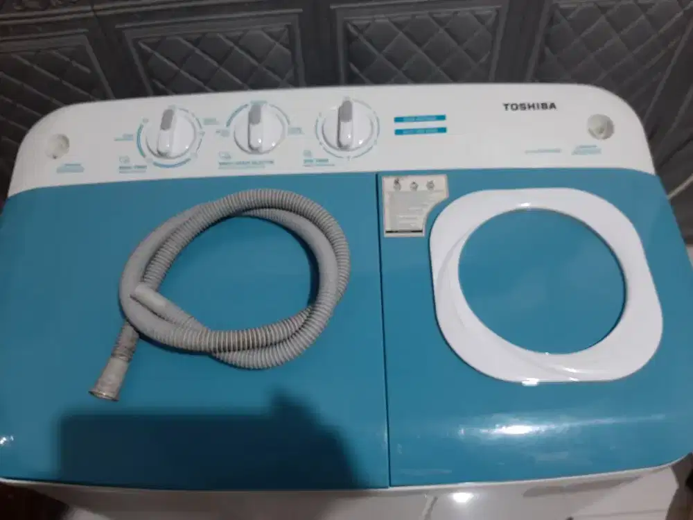 Di jual mesin cuci 2 tabung
