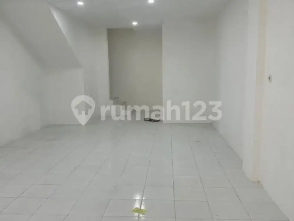 Disewakan Ruko Lokasi Strategisgsa Central Park - Jakarta Barat