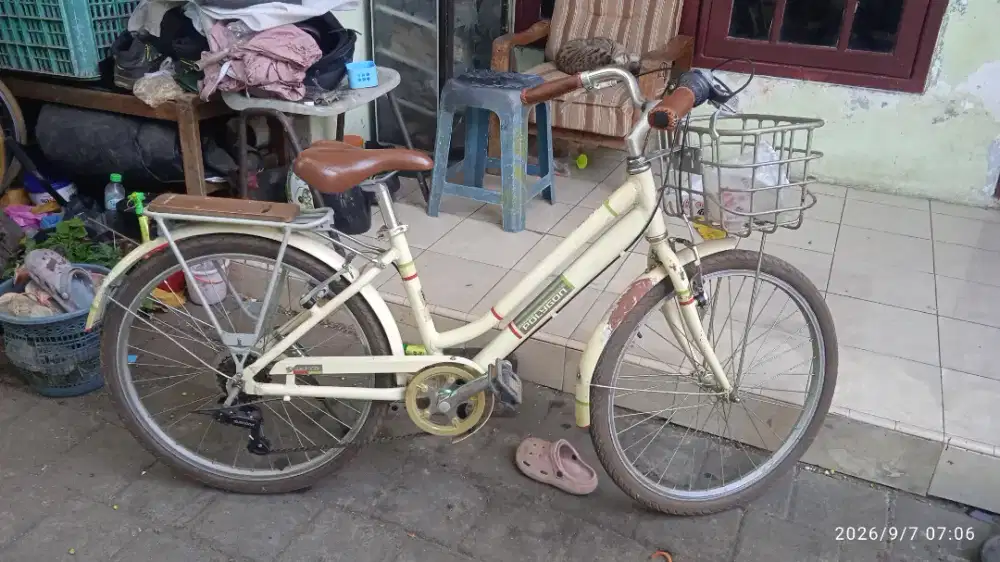 Sepeda citybike Polygon Sierra ax24