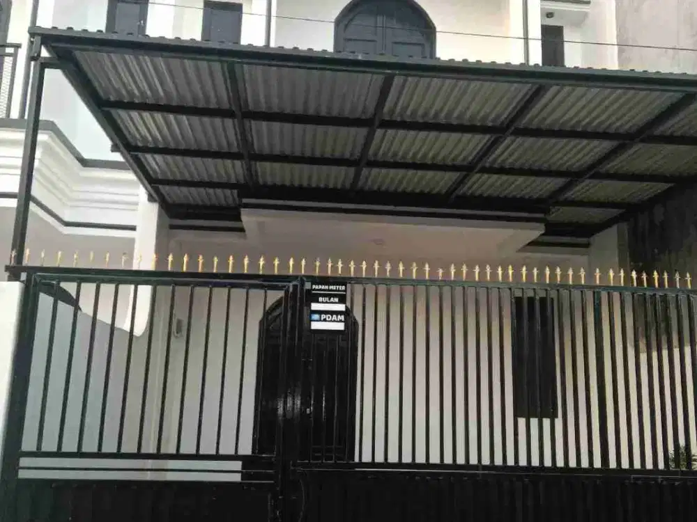 Rumah baru 2 lantai Ready dkt kampus UNM UNISMUH Alauddin Makassar.