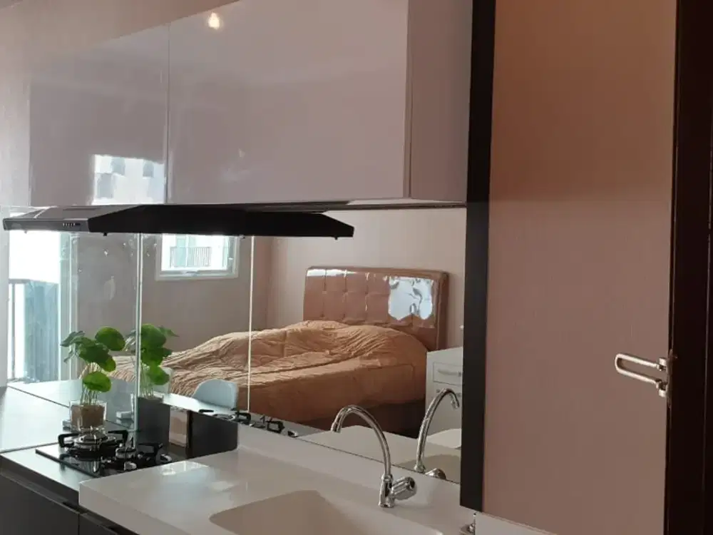 Dijual Unit Apartemen Signatur Park - Grande, Cawang (Tower The Light), Tipe Studio, Siap Huni Dan Furnished