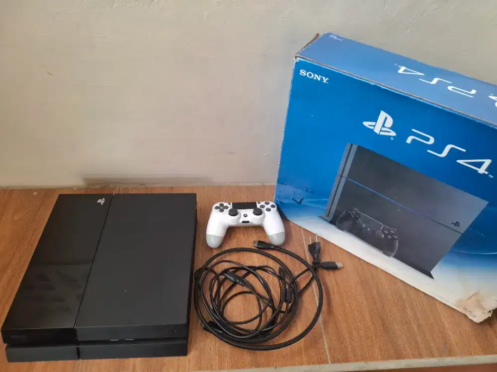 PS4 ORIGINAL SONY PLAYSTATION FULLSET GAME PS 4