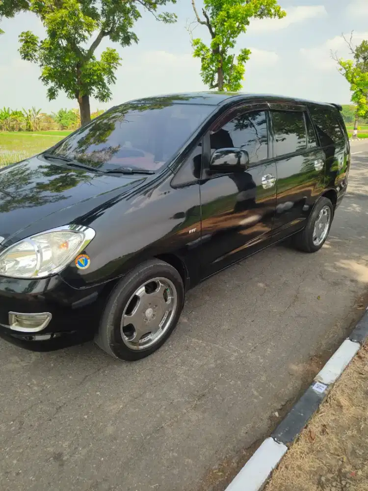 Innova G AT 2006