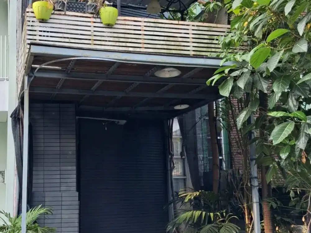 Dijual Rumah 3 Lantai di CitraGrand Cibubur