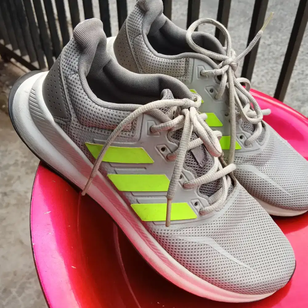 Sale Sepatu cowo