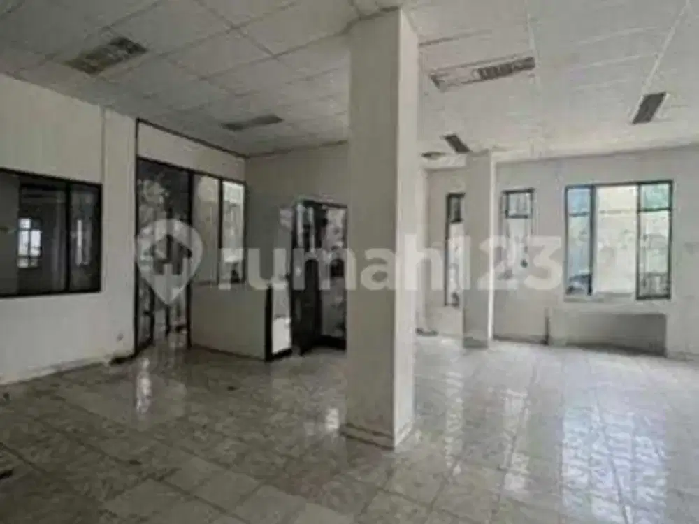 *Dijual Murah & Disewakan 2 Unit Gedung Kantor Bebas Banjir di Kemayoran, Jakarta Pusat..*(Kode Rmrg 3007)