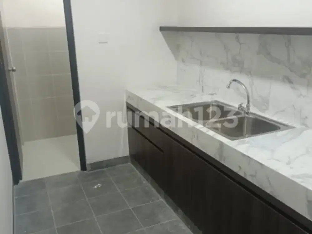 *disewakan Gedung Mini Di Dekat Gambir, Jakarta Pusat.*(kode Rmrg 2711)