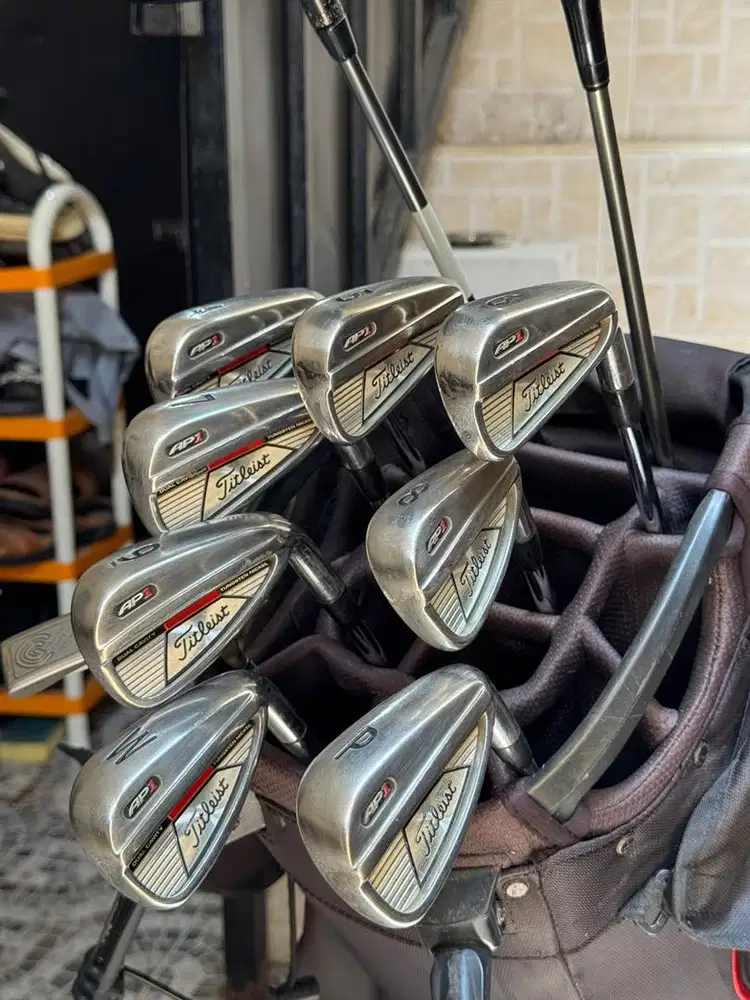 Preloved set stick golf titleist original