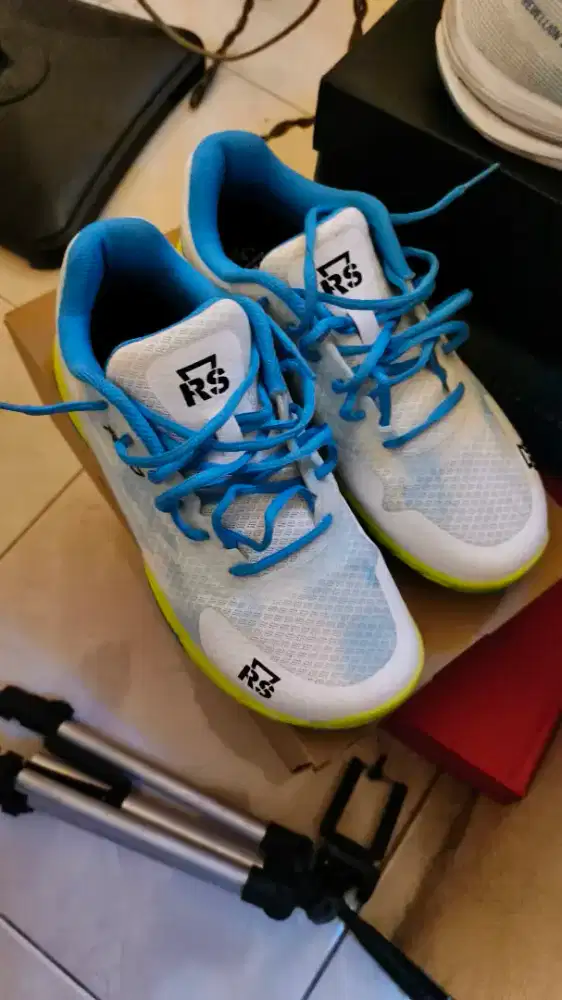 Dijual Sepatu Badminton RS Reborn 20