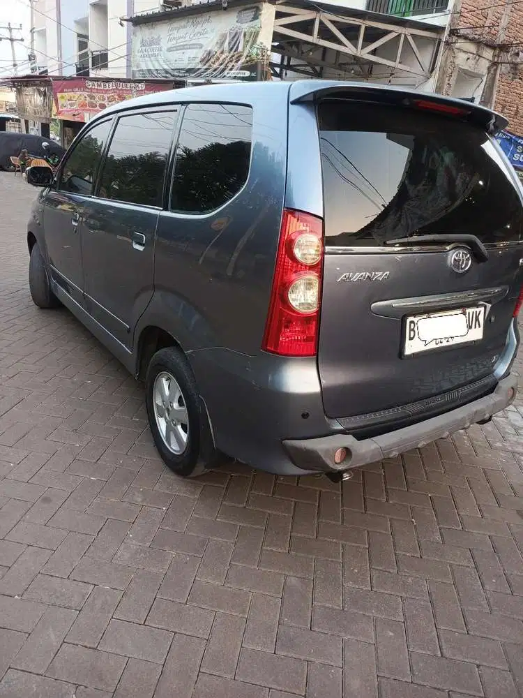 Toyota Avanza 2010 Bensin