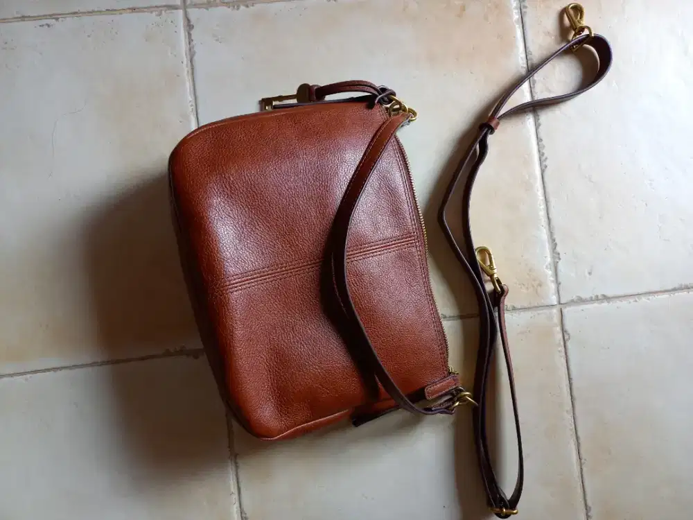 Fossil leather bag dari Australia