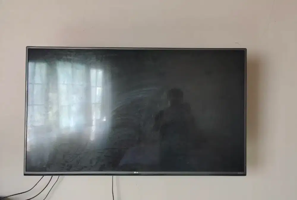 SMART TV 4K LG LED 55 inch - Ukuran Jumbo merk LG Minus