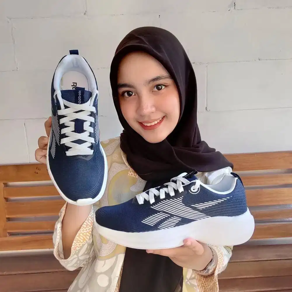 Obral Sepatu Reebok Ori Sport Station