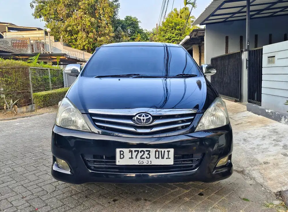 Innova G Automatic Bensin THN 2012