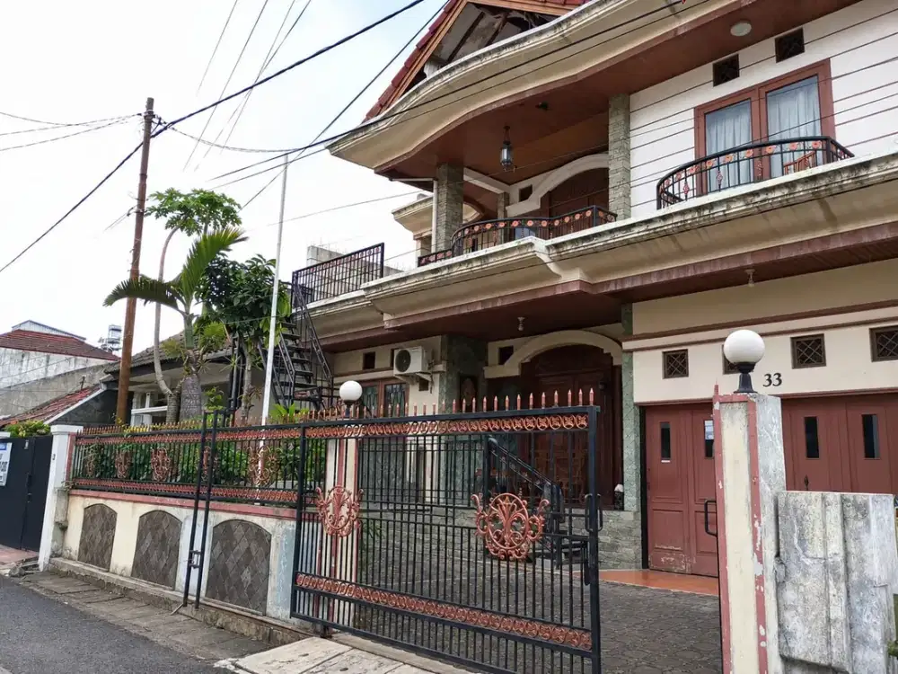 Dijual Rumah Nyaman Siap Huni Minimalis Lokasi di Tengah Kota Lodaya Bandung