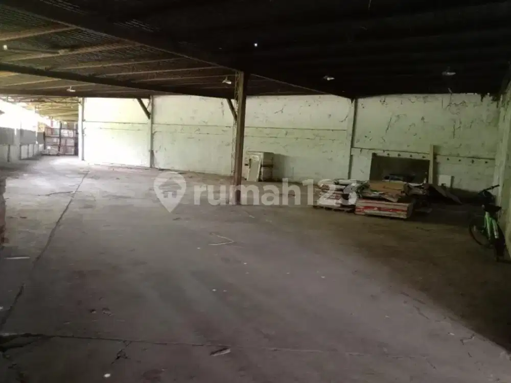 *Disewakan Gudang Dgn Luas Bangunan 1800M2 di Pluit, Jakarta Utarq..*(Kode Rmrg 3025)
