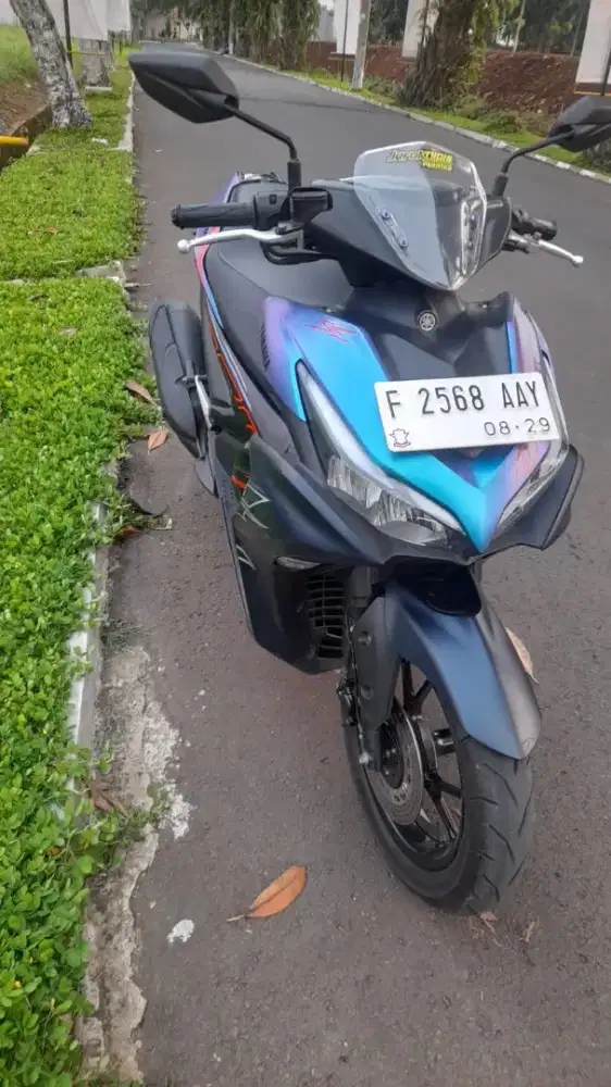 YAMAHA AEROX CYBER CITY 2024