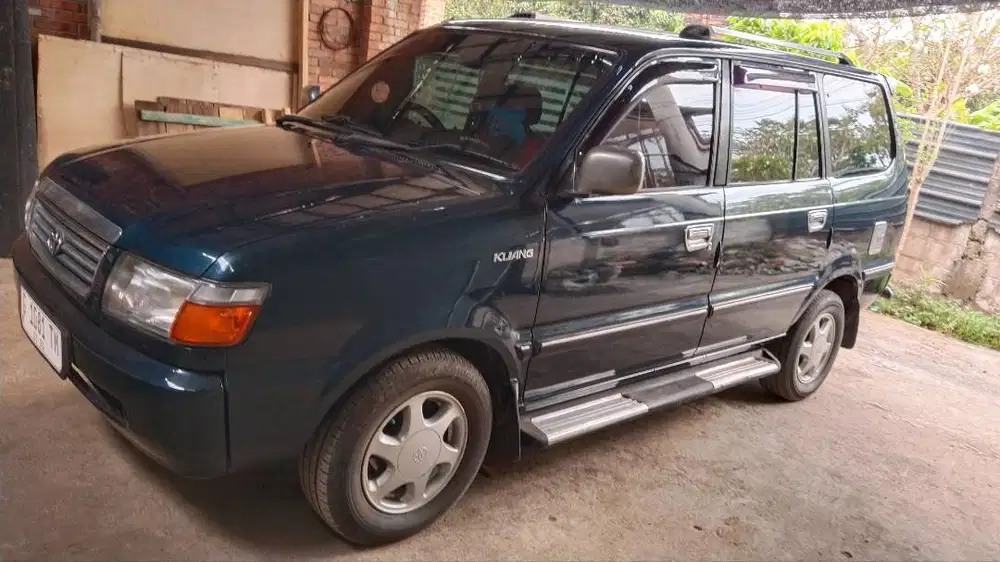 Mobil kijang LGX