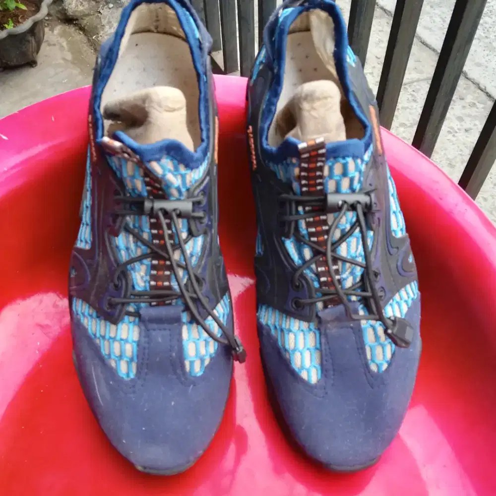 Jual sepatu gunung