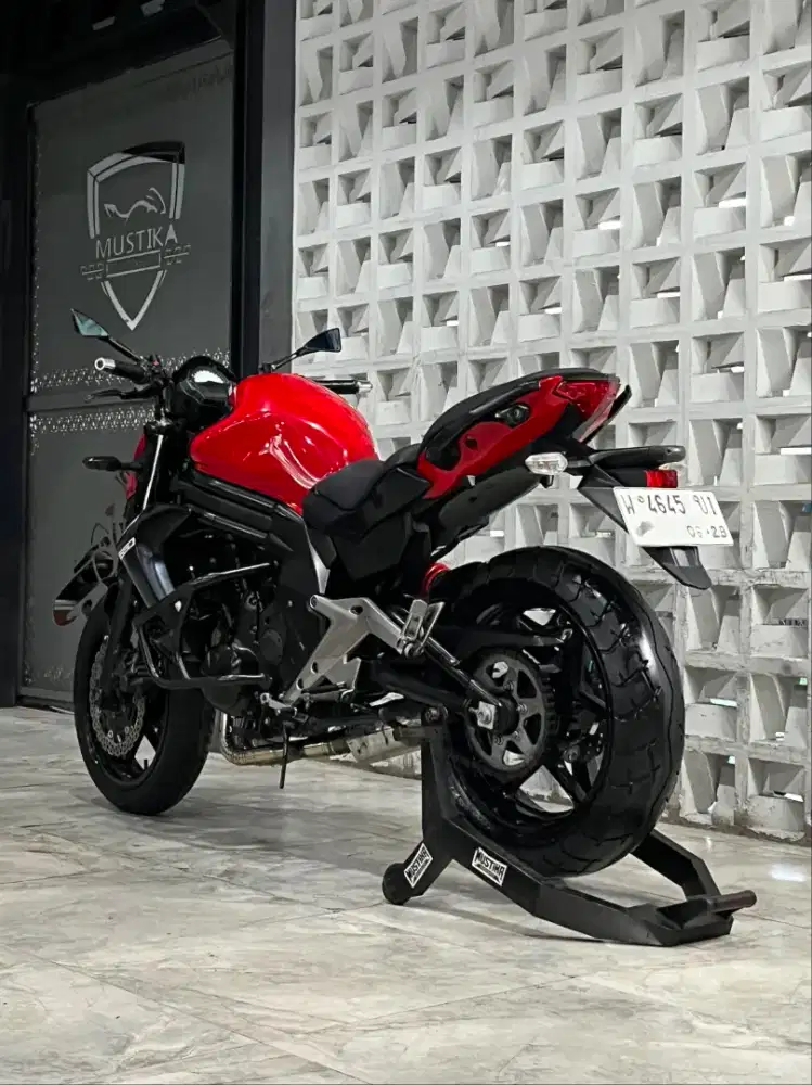 KAWASAKI ER6N 2012 - Chintia Mustika
