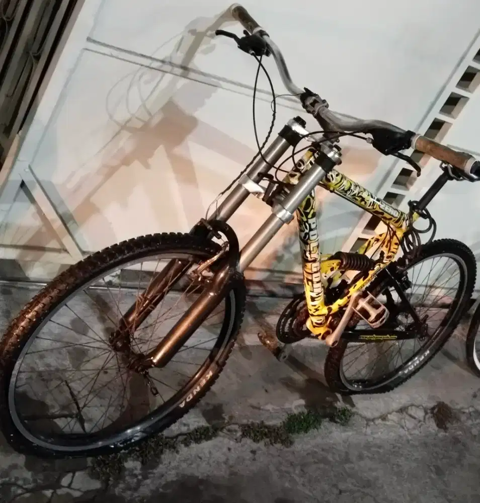 Sepeda off road bonus sepeda on road