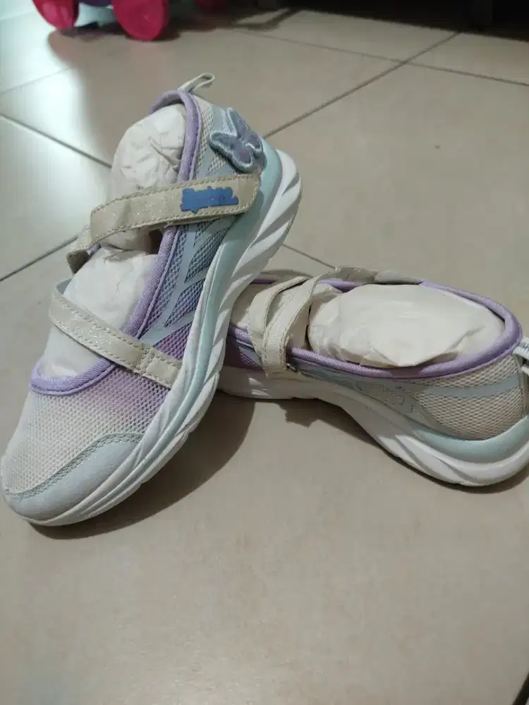 Sepatu Skechers kids ori size 32 second like new mulus
