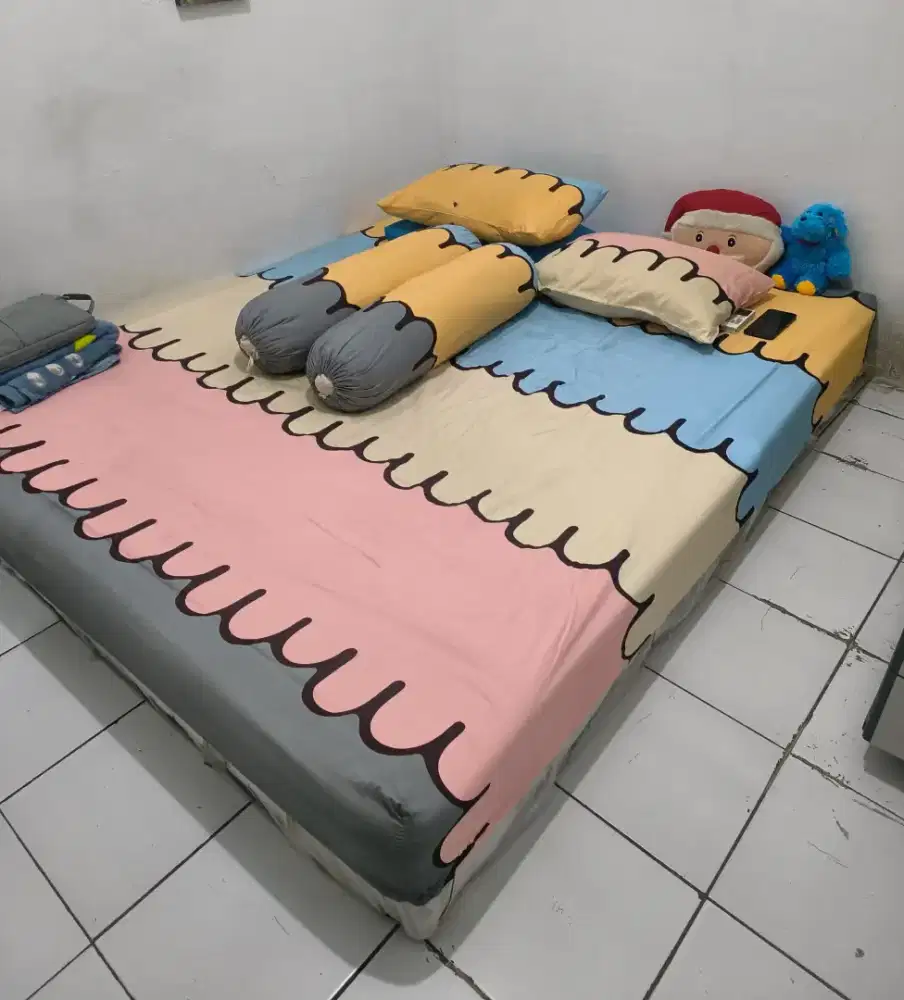 Springbed Queen Bed