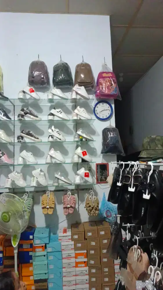 Jual borongan isi toko