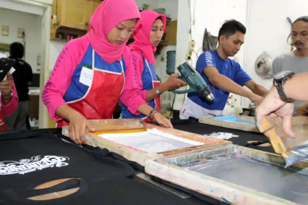 Butuh operator sablon wanita / pria