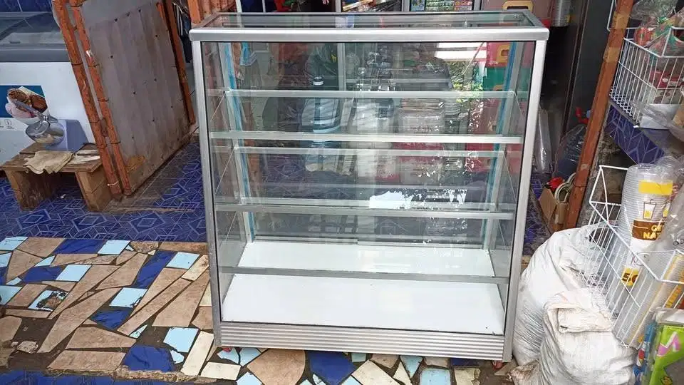ETALASI ROTI PEMAKAIAN SENDIRI