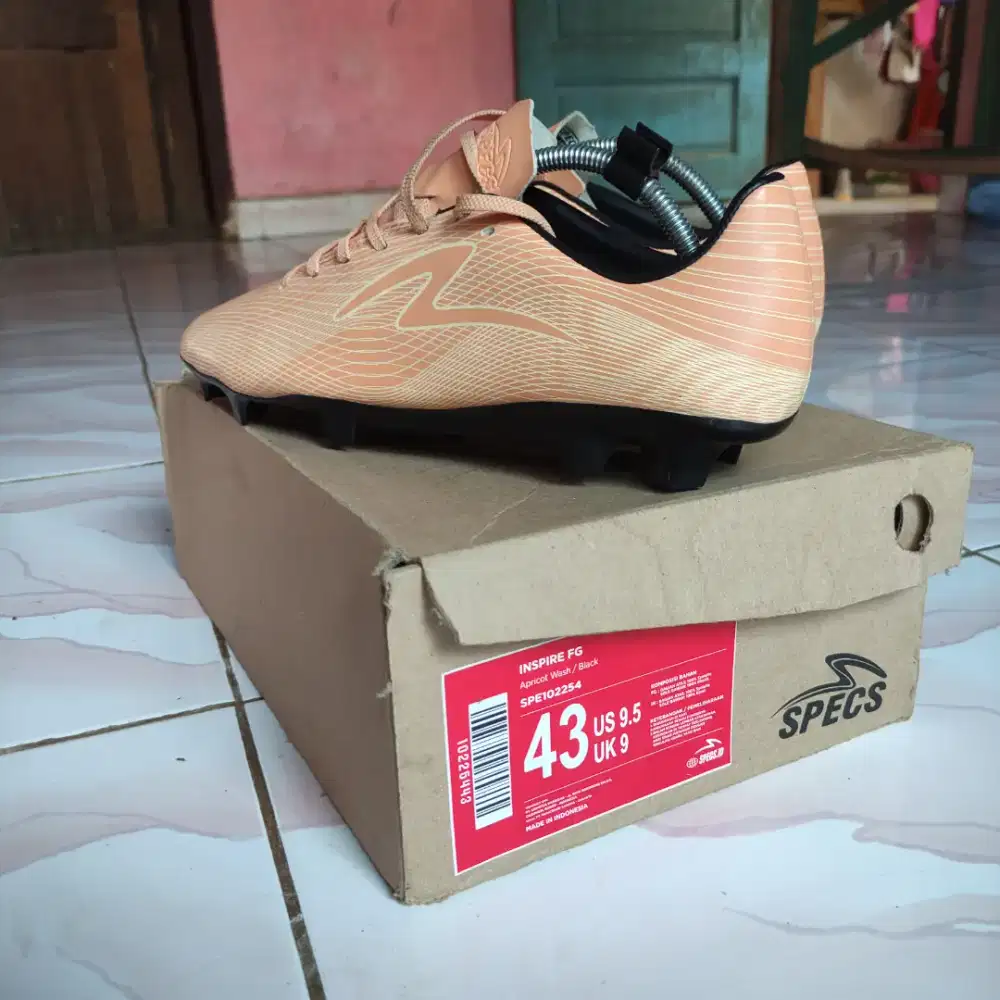 Jual santai sepatu bola Specs insipre FG ukuran 42 43