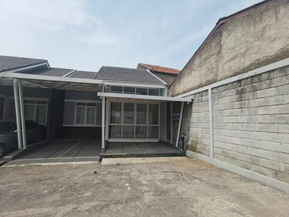 dikontrakan rumah di komplek antapani paradise