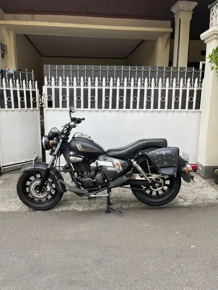 BENELLI MOTOBI 200 cc EFI tahun 2020