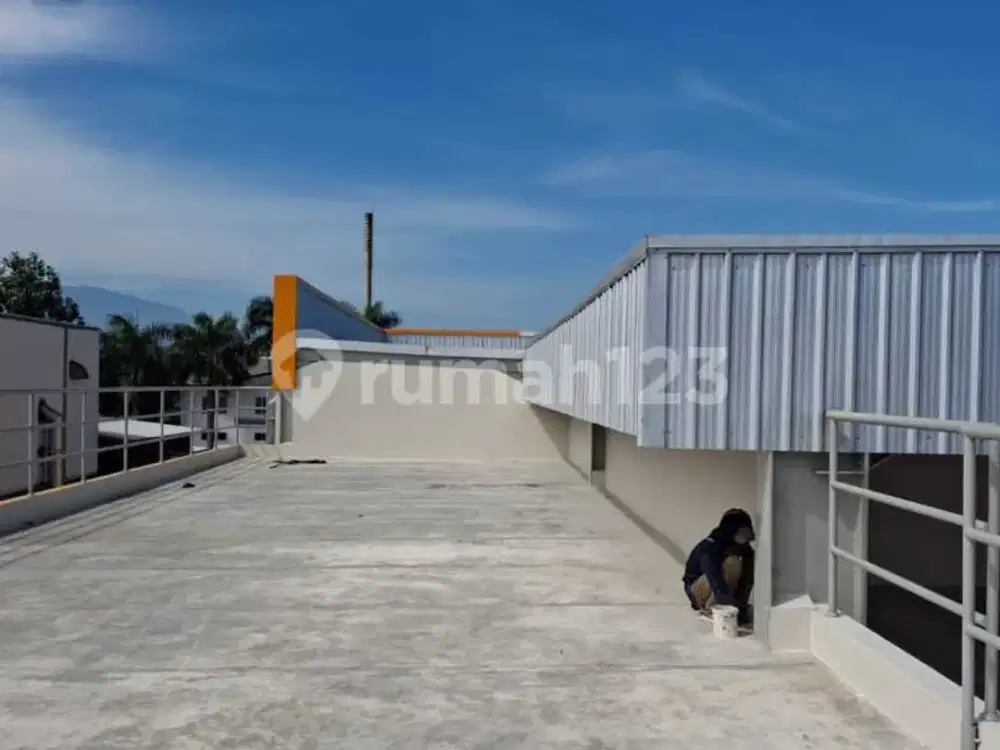 *disewakan Gudang 1,5 Lantai Baru Bangun Luas Tanah 2ha, Luas Bangunan +/- 9000meter Di Sentul, Babakan Madang, Bogor, Jawa Barat...*(kode Rmrg2770)