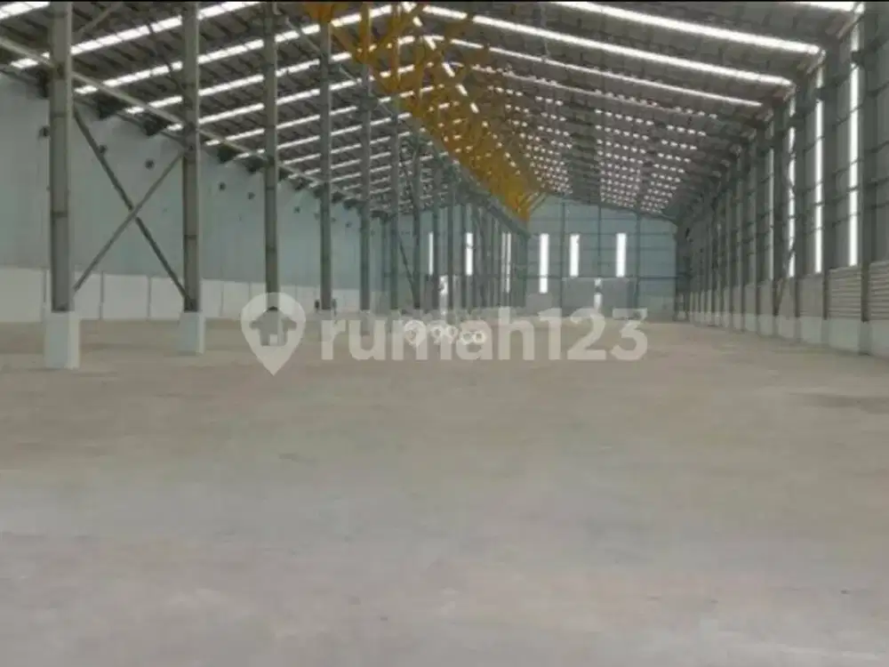 *disewakan Gudang Luas Bangunan 6720m2lokasi Strategis Di Kawasan Industri, Sepatan, Tangerang Sepatan, Tangerang, Banten*(kode Rmrg 2790)