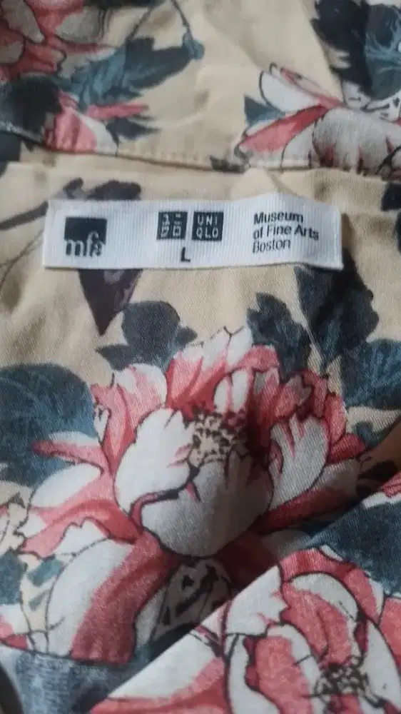 Kemejaya tangan pendek