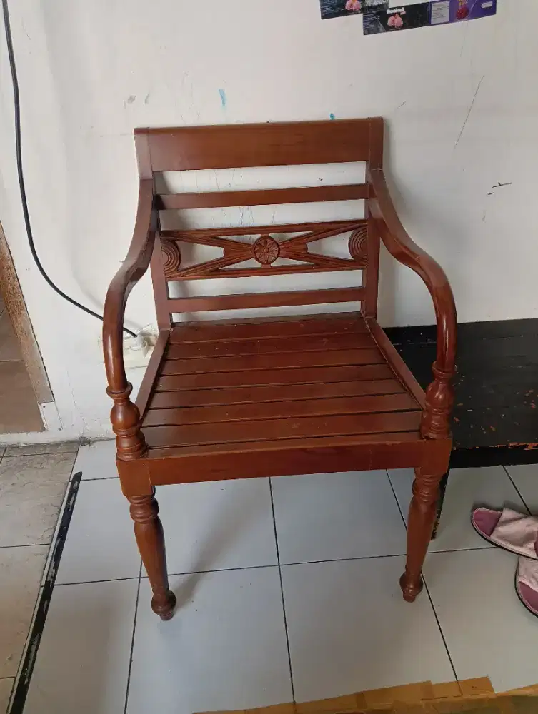 Kursi Kayu Jati