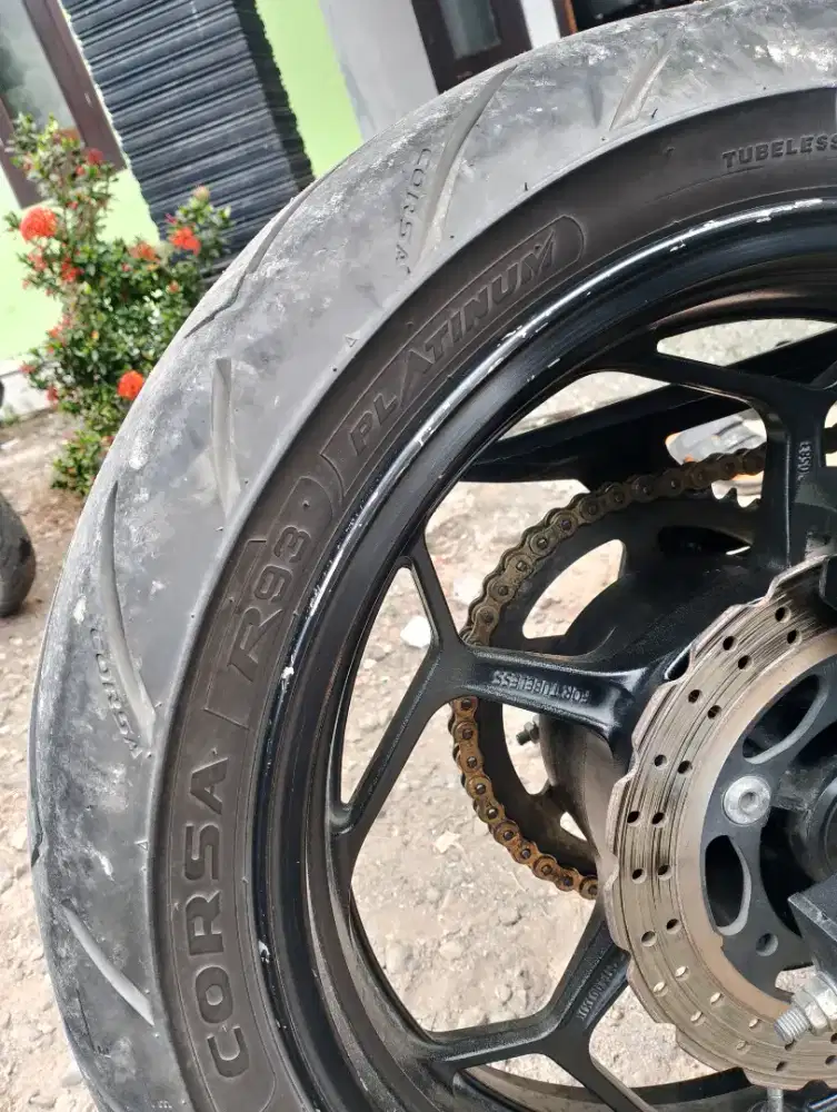 Ban belakang Ninja Kawasaki 250